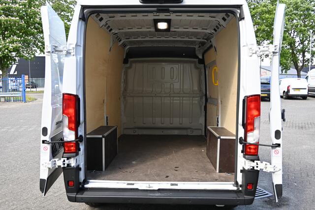 Fiat DUCATO 2.2 MultiJet 140 S&S L2H2 3.5t Camera, Cruise control, Airco