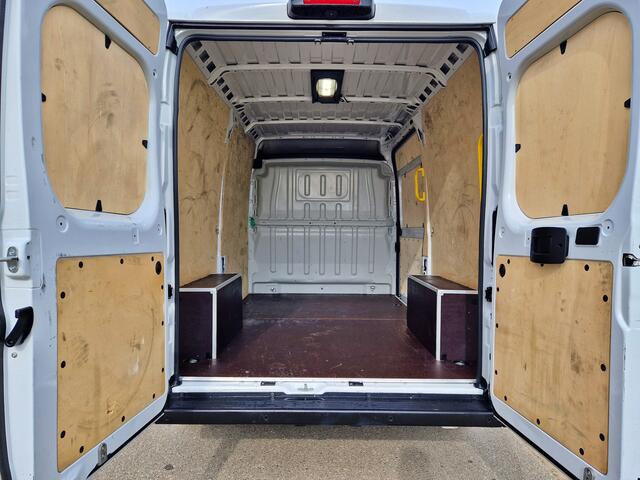 Fiat DUCATO 2.2 MultiJet 140 S&S L2H2 3.5t - 140 Pk - Euro 6 - Groot Scherm - Navi - ParkeerCamera - Airco - Cruise Control