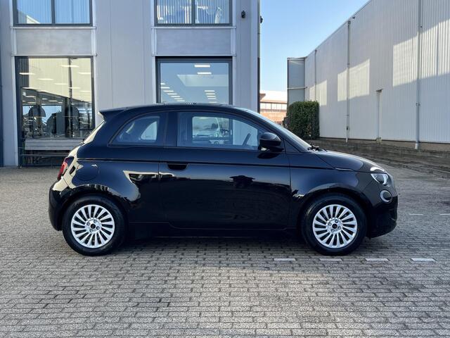 Fiat E-500 42 kWh | NL Auto/1e Eig./Voll.Historie/Clima/Cruise/Apple CarPlay-Android Auto/DAB/Bluetooth