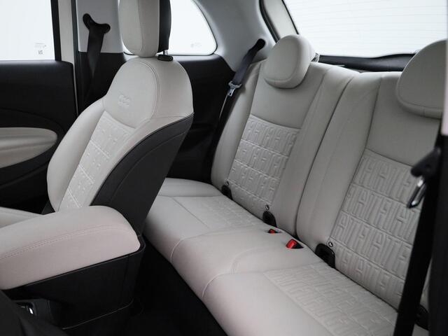 Fiat E-500 500e 42 kWh La Prima | Climate Control / ECC | Licht metalen velgen 17 inch | Cruise control | Navigatie | Lederen bekleding beige | Stoelverwarming | LED koplampen Park Distance Control voor en achter | Achteruitrijcamera \