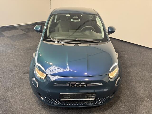 Fiat E-500 icon SOH 95% Car play Cruise control lane assist LM Velgen