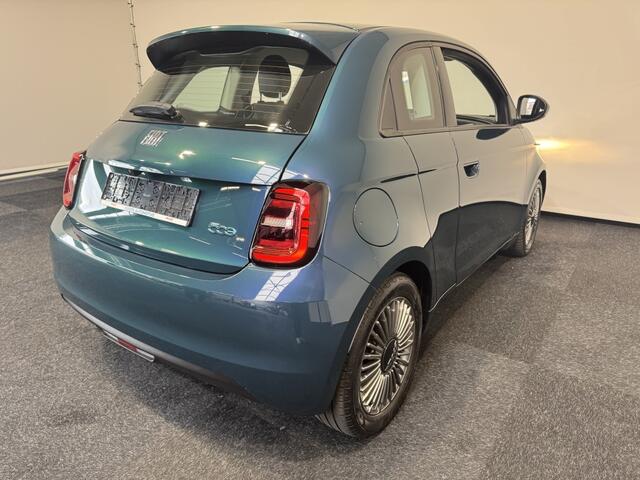 Fiat E-500 icon SOH 95% Car play Cruise control lane assist LM Velgen