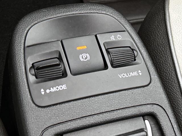 Fiat E-500 Cabrio La Prima 119PK / 42 kWh / SOH 88% / Leder / Adap-Cruise / Pdc+Camera / Navigatie / Airco-ecc. / Apple Carplay Android / Apk 11-2026