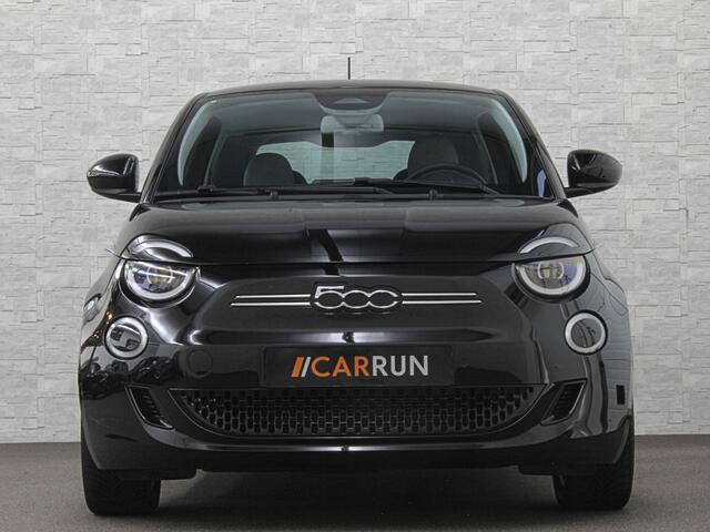 Fiat E-500 Icon 42 kWh | LED | Carplay | 93,5 SoH | Achteruitrij-Camera | Stoelverwarming | Cruise Control | DAB | PDC V+A | Dodehoek Detectie | Digitaal Display | Lane Assist | DAB Radio | Navi |
