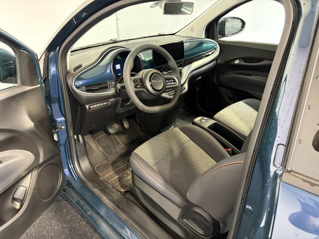 Fiat E-500 42kWh Icon SOH 99% Car play Cruise control Camera