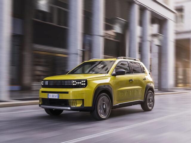 Fiat PANDA Grande La Prima 44 kWh | Clima | Cruise | Camera | Apple Carplay | 17" | Navi | Winter Pack