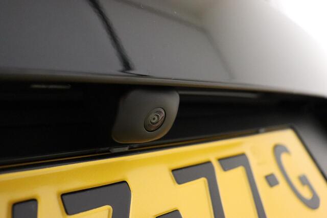 Fiat PANDA Grande 1.2 Hybrid La Prima | Demo | Automaat | NIEUW MODEL | Navigatie | Stoel & Stuurverwarming | Climate control | Camera | Hoge instap | Dakrails | Lichtmetalen velgen