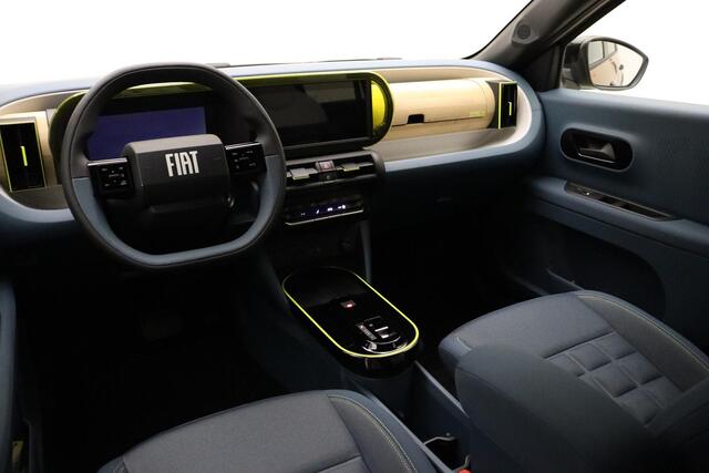 Fiat PANDA Grande La Prima 11 kW 44 kWh | Nvigatie | Climate control | Camera | Stoel & Stuurverwarming | NIEUW MODEL | DEMO | Dakrails | Hoge instap