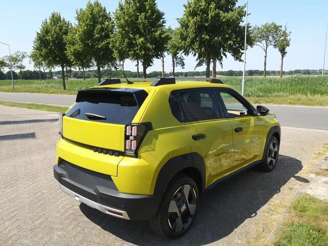 Fiat PANDA Grande La Prima 11 kW 44 kWh | Op voorraad | Full Option | Winter pack | Camera |