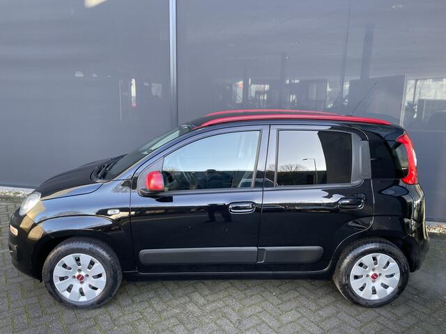 Fiat PANDA 0.9 TwinAir Lounge Automaat Airco - Parkeersensoren achter - Trekhaak - Start/stop systeem - Stuur multifunctioneel - Mistlampen voor - Bluetooth - Radio