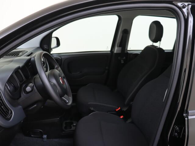 Fiat PANDA 1.0 Hybrid I AIRCO I EL. RAMEN VOOR I CENTRALE DEURVERGRENDELING IU HOGE ZIT EN MAKKELIJK IN EN UIT STAPPEN I 4 DEUREN I