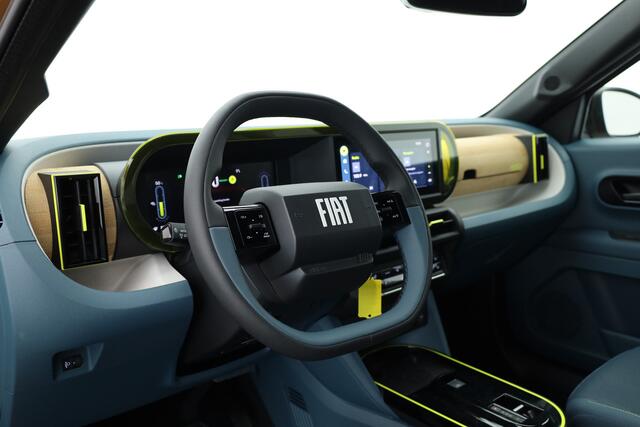 Fiat PANDA Grande La Prima 11 kW 44 kWh | Orig. NL | Rijklaar! | Stoel-stuur&ruitverw. | Camera+PDC | Dig. Cockpit | Cruise | Led | ACC | 17'' V