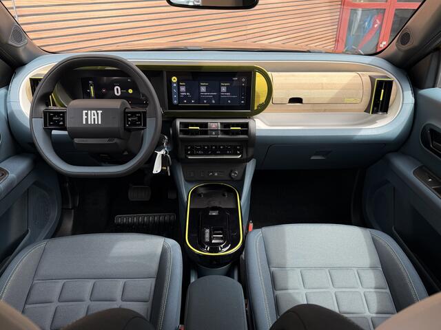 Fiat PANDA Grande La Prima 11 kW 44 kWh Pack Winter / Camera / Navigatie