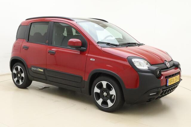 Fiat PANDA 1.0 Hybrid Pandina | Navigatie via Carplay | Dakrails | Airco | Parkeersensoren | Lichtmetalen velgen | Hoge instap | Extra getint glas