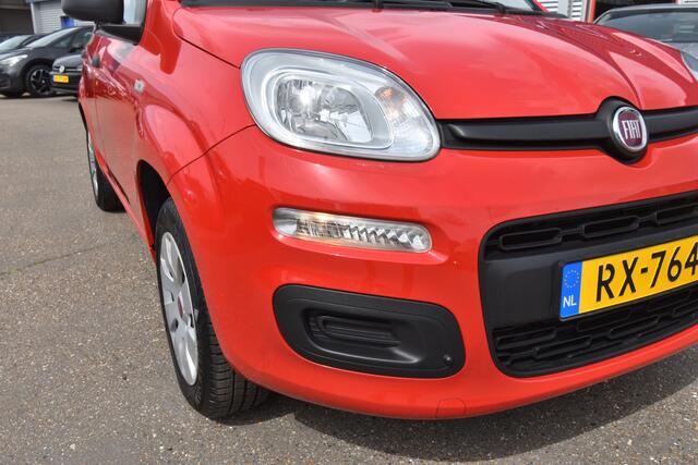 Fiat PANDA 0.9 TwinAir Popstar , TREKHAAK , EL VOOR , AIRCO , RCD SPELER