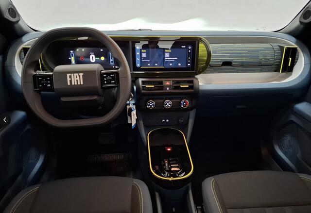 Fiat PANDA Grande RED 11kW 44 kWh Airco / carplay / Cruise