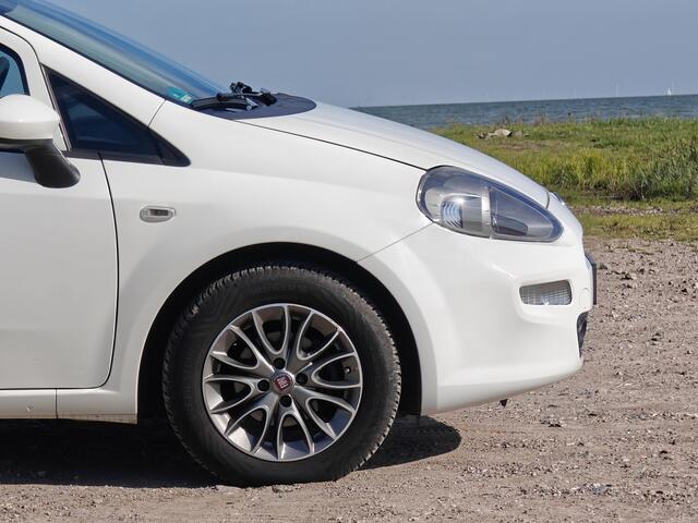 Fiat PUNTO 1.2 4 cilinder | More | Climate | Cruise control