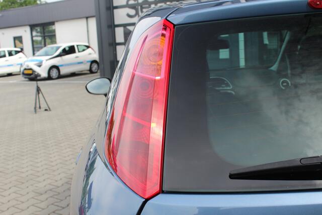 Fiat PUNTO Evo 0.9 TwinAir Sempre | Incl. 12 maanden garantie | Navigatie | Bluetooth | Parkeersensoren | Cruise control | Climate control | Airco | Lichtmetalen velgen
