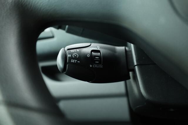 Fiat SCUDO 1.5 MultiJet L3H1 | Side Bars | 3 pers. | Cruise | Bluetooth | DAB |