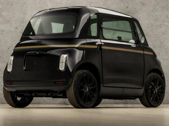 Fiat Topolino Brommobiel Gucci (BLACK PACK (GESPOTEN), HOOGGLANS ZWART LAK, 15 INCH LICHTMETALEN VELGEN, WIT LEER, LEDER STUURWIEL, NIEUWSTAAT)