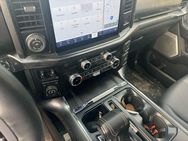 Ford (usa) F-150 5.0 V8 SuperCrew Lariat 401pk Automaat | 5 persoons | Grijs kenteken | Lederen Bekleding | Trekhaak | LPG | 4x4 | 3.500kg Trekgewicht