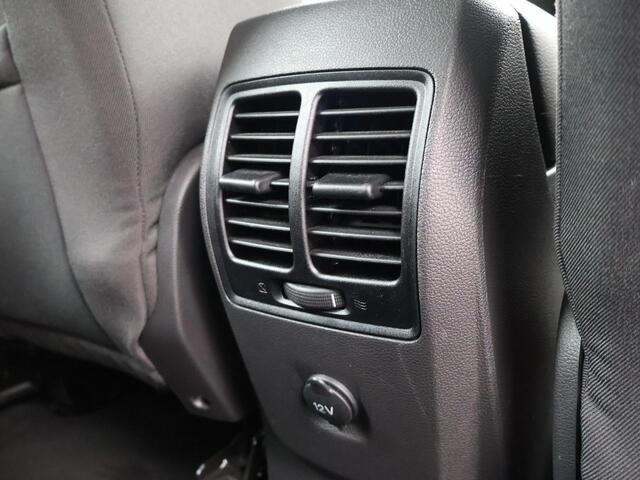 Ford C-MAX 1.5 150 PK AUT. TITANIUM + CARPLAY | CAMERA | STOELVERW | NAVIGATIE