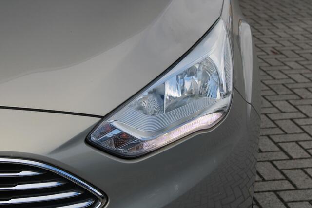 Ford C-MAX 1.0 EcoBoost 125 PK Titanium | Electrische achterklep | Voorruitverwarming | Climate Control | Navigatie | PDC Achter | Cruise Control | Panoramadak