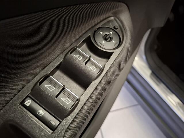 Ford C-MAX 1.0 Titanium, Navi , 12 mnd garantie