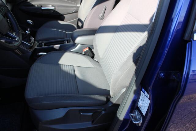 Ford C-MAX 1.0 Titanium , 125pk , Hoge Zit Climate control , Panoramadak , Navigatie , Cruise control , Trekhaak Dealer onderhouden , Bluetooth , Parkeersensoren V+A