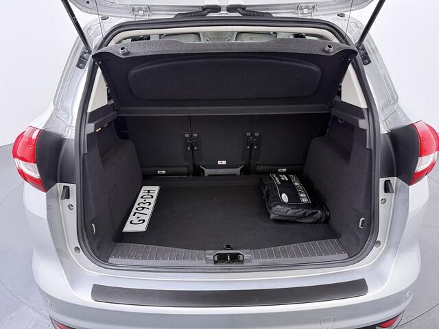 Ford C-MAX Ecoboost 125pk Titanium | Dealer onderhouden | Trekhaak | Winterpack | Sync 3 | Camera | Parkeersensoren rondom |