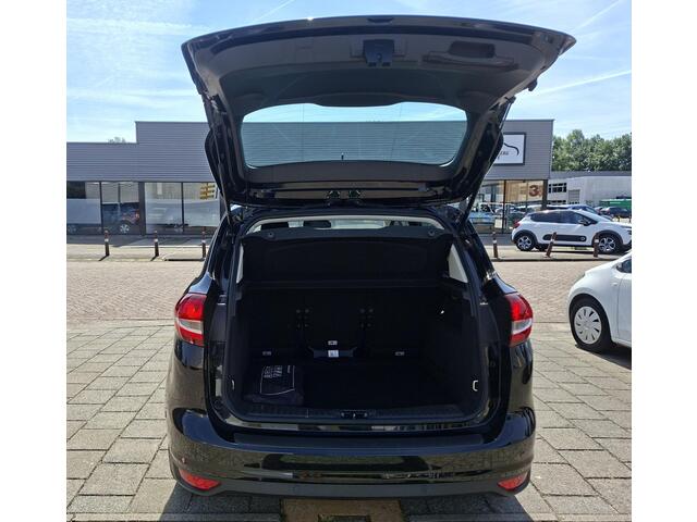 Ford C-MAX 1.5 Titanium