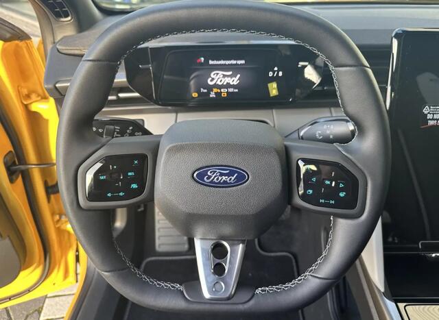 Ford CAPRI Style Standard Range RWD 52 kWh 170pk Achteruitrijcamera | Dodehoeksensoren | 393km bereik ( WLTP) | Navigatie | SYNC 4 Nieuw te Bestellen