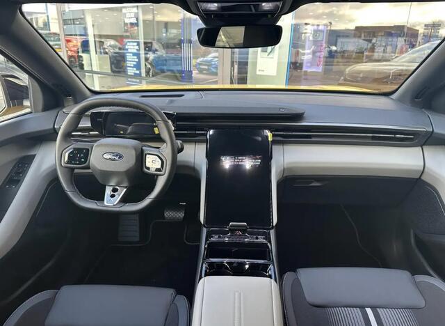 Ford CAPRI Style Standard Range RWD 52 kWh 170pk Achteruitrijcamera | Dodehoeksensoren | 393km bereik ( WLTP) | Navigatie | SYNC 4 Nieuw te Bestellen