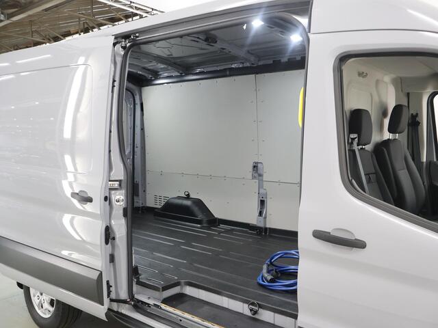 Ford E-Transit 350 | L3 H2 | TREND | 68 kWh | 317 KM WLTP | | NAVIGATIE | CLIMATE CONTROL | ADAPTIEVE CRUISE | 360 GRADEN CAMERA | STOELVERWARMING | APPLE CARPLAY / ANDROID AUTO | DODEHOEKDETECTIE