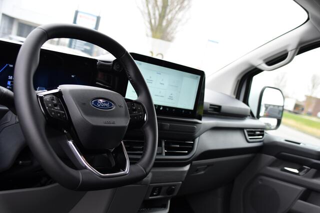 Ford E-Transit Cust. 320 L1H1 Limited 65 kWh Camera, Cruise, Carplay, Stoelverwarming, LED, 218pk, Trekhaak, Multimedia, Sensoren Uniek!