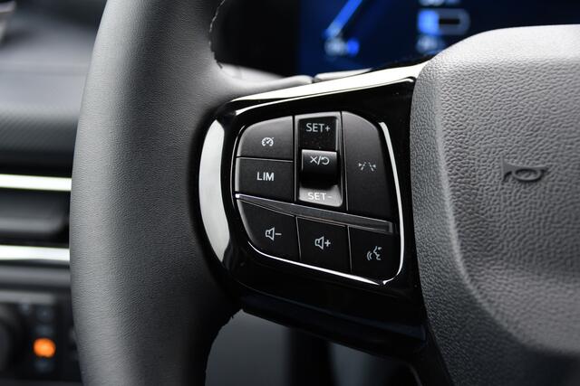 Ford E-Transit Cust. 320 L1H1 Limited 65 kWh Camera, Cruise, Carplay, Stoelverwarming, LED, 218pk, Trekhaak, Multimedia, Sensoren Uniek!