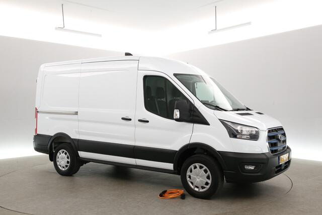 Ford E-Transit L2H2 Trend 68 kWh | Snelladen | SOH 99% | Airco | Camera | 3 Zits | Cruise | Carplay | Navi