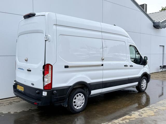 Ford E-Transit 68kWh 184PK L3H3 317km WLTP 96% (SOH) BEV Snelladen Camera Cruise control Climate control Carplay Navigatie Laadkabel Parkeersensoren