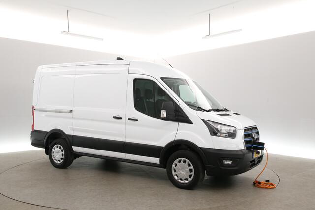 Ford E-Transit L2H2 Trend 68 kWh | Snelladen | SOH 98% | Airco | Camera | 3 Zits | Cruise | Carplay | Navi