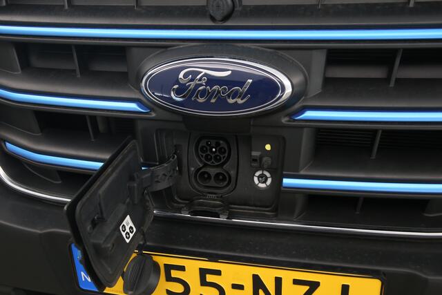 Ford E-Transit L2H2 Trend 68 kWh | Snelladen | SOH 98% | Airco | Camera | 3 Zits | Cruise | Carplay | Navi