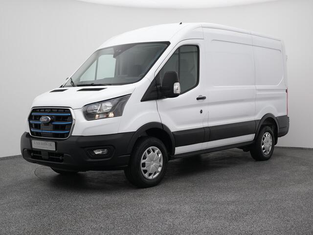 Ford E-Transit 350 L2H2 Trend 68 kWh | CAMERA | CARPLAY | STOELVERWARMING