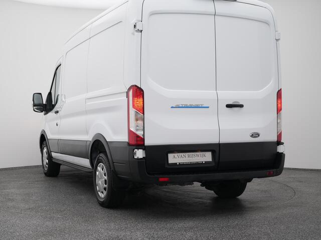 Ford E-Transit 350 L2H2 Trend 68 kWh | CAMERA | CARPLAY | STOELVERWARMING