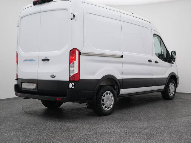 Ford E-Transit 350 L2H2 Trend 68 kWh | CAMERA | CARPLAY | STOELVERWARMING