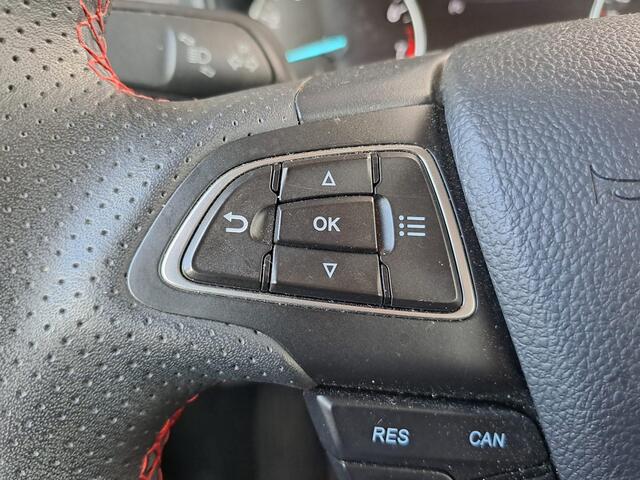 Ford ECOSPORT 1.0 EcoBoost ST-Line | Airco | Trekhaak | Stoel- en stuurverwarming | Xenon | App-connect |