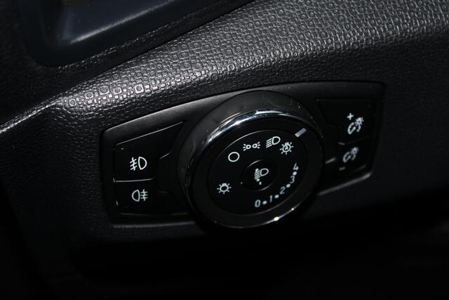 Ford ECOSPORT 1.0 EcoBoost ST-Line | Trekhaak | Camera | Navigatie | BLIS | B&O Sound | Winterpakket | Climate Control | Cruise Control