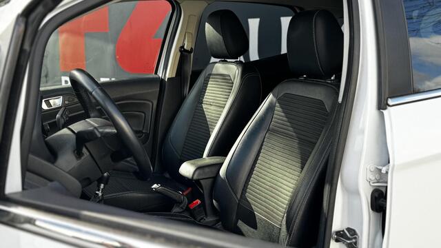 Ford ECOSPORT 1.0 EcoBoost Titanium - Navigatie - Trekhaak - Climate Controle