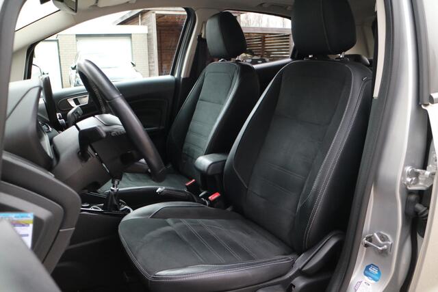 Ford ECOSPORT 1.0 EcoBoost St-line | Schuifdak | Carplay |
