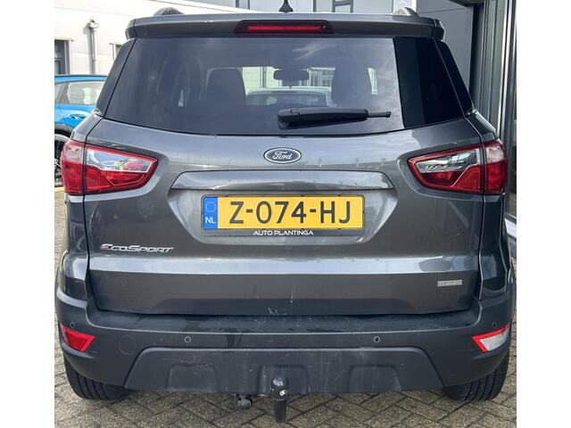 Ford ECOSPORT 1.0 EcoBoost Titanium 125PK | Dealeronderhouden | Nieuwe APK | Trekhaak | Parkeersensoren | Stoelverwarming | Stuurverwarming | Voorruitverwarming | Climate Control | Cruise Control | Navigatie | 2 Sleutels |