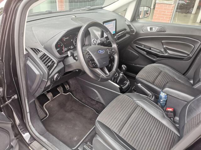 Ford ECOSPORT 1.0 EcoBoost Titanium | Dealeronderhouden | Trekhaak | Stoel + Stuurverarming | Navigatie | Cruise Control |