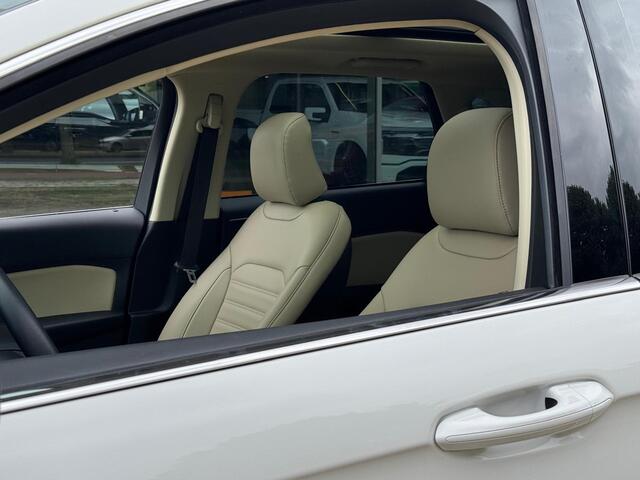 Ford EDGE 2.0L SEL AWD Full-Options